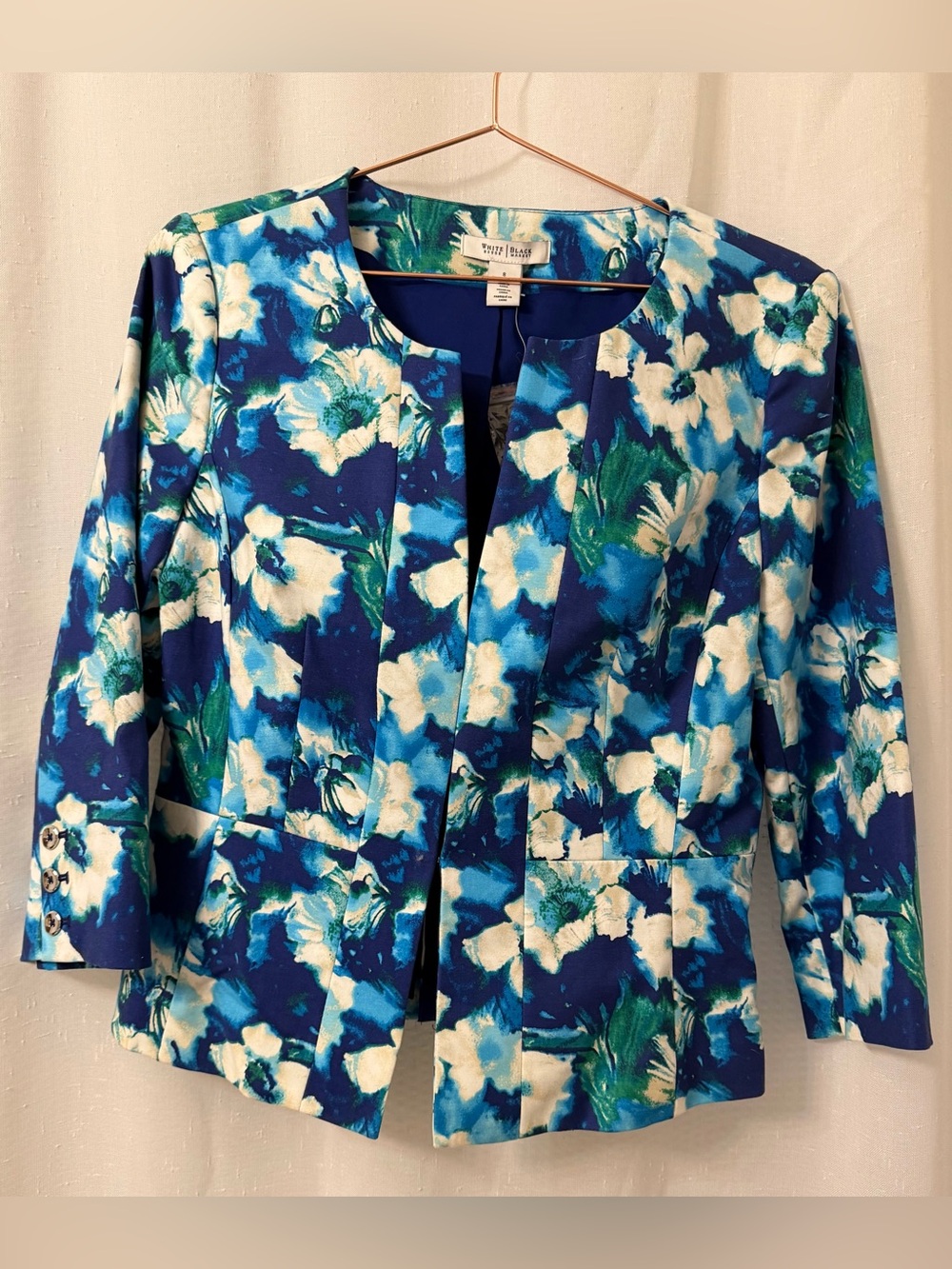 White House Black Market Blue & White Floral Open Blazer - Size 8 - NWT